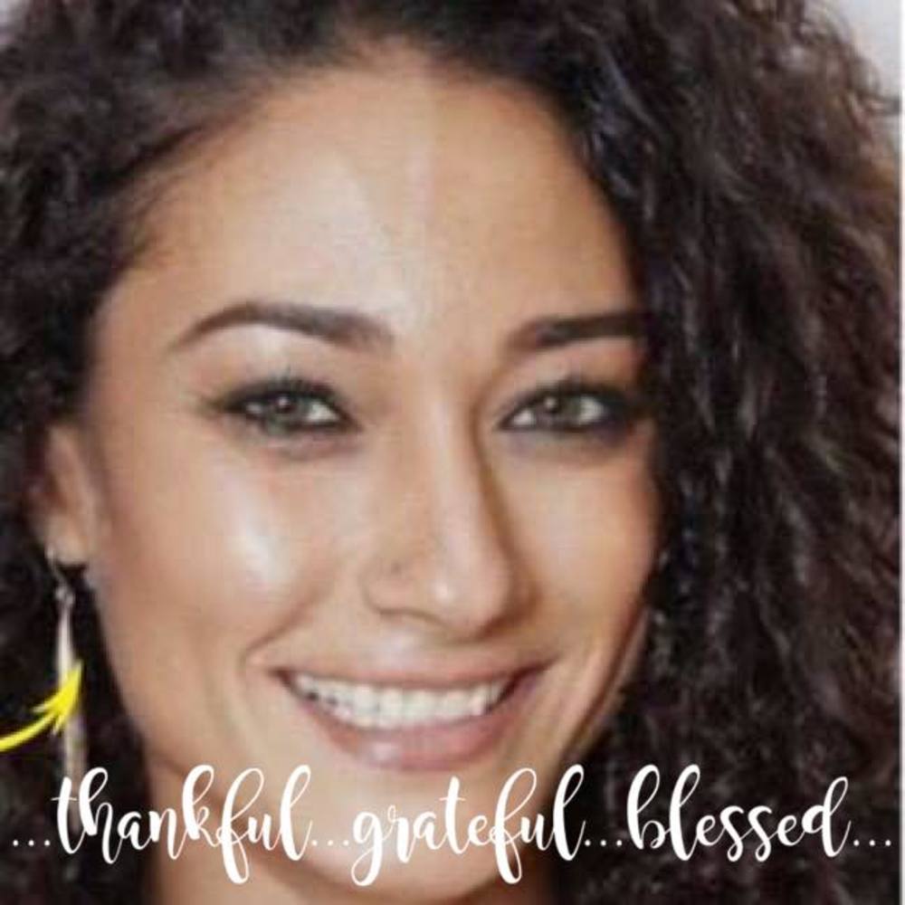 Meet your Posher, Muna